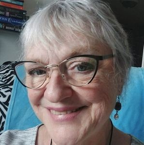 Meet your Posher, Dianna